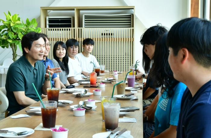 조현일 시장 “지역 정착형 AI 인재 키워야”