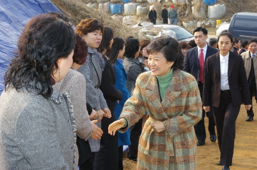 한나라당 박근혜 전대표 김천방문 김천발전의 가장 중요한..