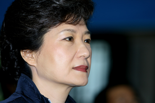 “여러분의 뜻으로 앞으로 할 일 있다” 박근혜, 대구...