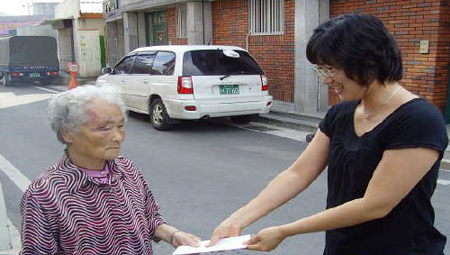 중앙동 고수레풍물단의 이웃사랑! 축하공연 수익금을 독거..