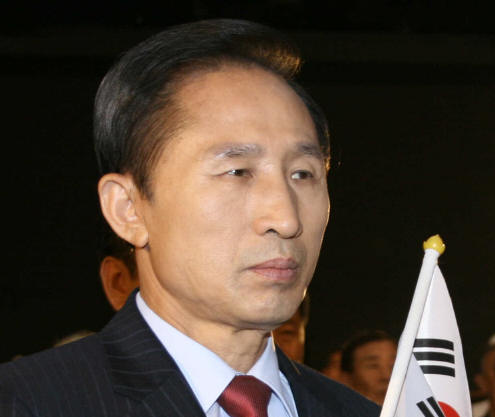 국내 CEO 대부분 이명박 정책 방향 찬성 한반도 대운..