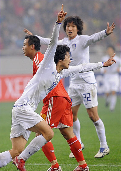 [주말 SPORTS 소식]한국 중국에 3-2 진땀승, ..