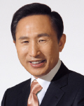 이명박 대통령 국정수행 지지도 하락  청와대 불법 의혹..