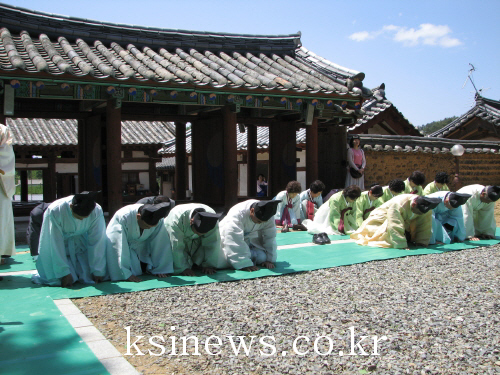 하양향교 춘계석전대제 봉행11일 오전 11시 하양향교에..