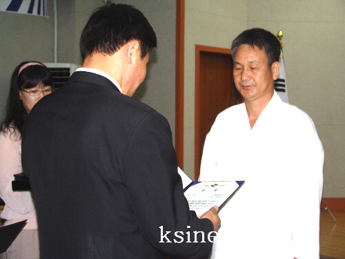 제38회 경북도 공예품대전 시상 문경시 이구원 씨, ‘..