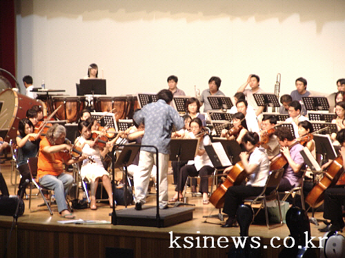 경북도립교향악단 광복절 경축음악회 관현악 연주 및 유명..