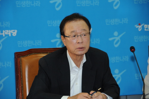 한나라당 “추석 물가 잡아야!” 민주당 “통신비밀보호법..