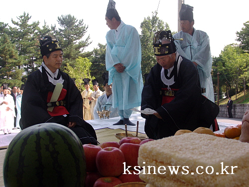 경산시 2008 사직대제 봉행 지역 유림 150명 참여..