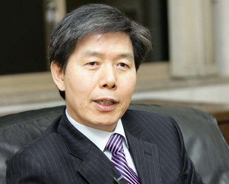 “세계와 지역은 영남대로….” 제13대 영남대 총장 이..