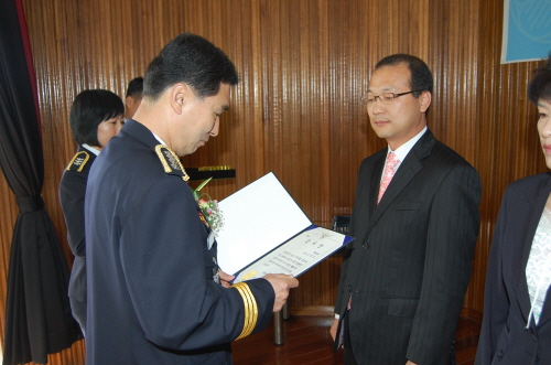 경산署, 제64주년 경찰의 날 기념식 김해출 정보과장,..