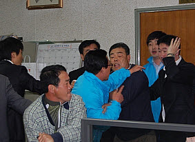 와촌, 시의원 공천 관련 ‘난동 파문’ 경북도당 방문해..