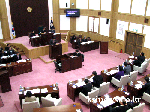 제136회 임시회 23일 일정 마무리~ 업무보고 청취...