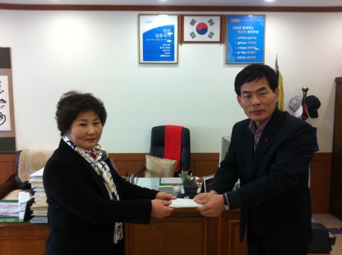 와촌·진량서 이웃돕기 성금 기탁  와촌 노인분회 170..