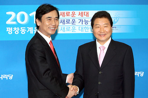유시민, 안상수 짧고 어색한 만남! 국민참여당 신임 대..