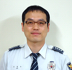 익사 직전 노인 구한 경찰 ‘귀감’ 하양파출소 이준식 ..