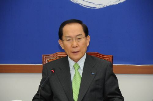 자유선진당 이회창 대표 사퇴 변화 요구하는 국민들의 기..