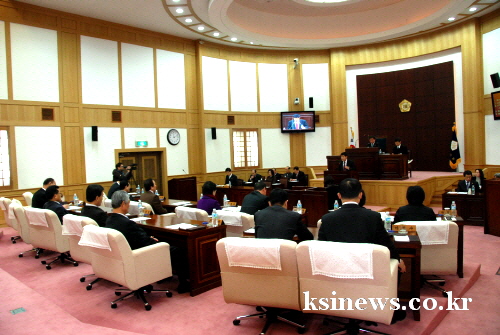 제147회 경산시의회 임시회 개회 조례안·일반안건 심사..