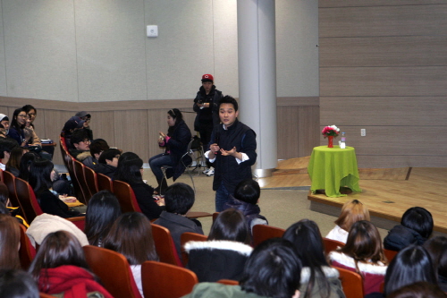 지역 대학 찾은 요리사 ‘에드워드 권’ ‘맛있는 꿈을 ..