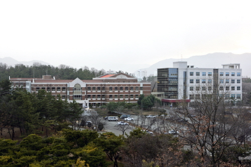 첫 로스쿨 평가, 영남대 ‘인증’ 획득 무료 법률상담,..