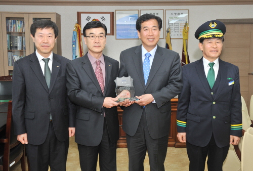 경산역 주변 환경개선사업 공로 인정 최영조 시장, 한국..