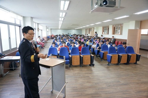 경찰서장, 학교폭력 예방 위한 특강 경산과학고 학생 대..
