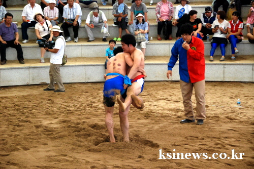 “경산의 숨은 씨름왕은??” 자인단오제 경산시 씨름왕 ..