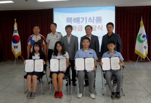 와촌 뚝배기식품, 이웃사랑 실천 명절 앞두고 청소년 장..