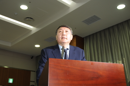 윤석열 “국정원 수사 외압 느꼈다” 예상 깨고 법사위 ..