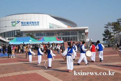 ‘경산 사랑나눔 한마당 축제’ 성황 중고장터, 다양한 ..