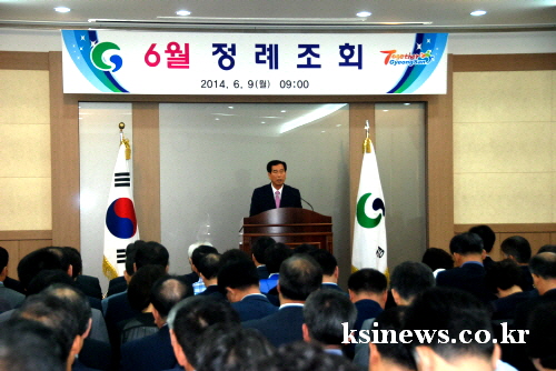 “캠프, 선거 도와주는 선에서 끝나야” 최 시장, 6월..