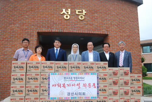시의회, 관내 복지시설 위문 방문 압량 루도비꼬집 방문..