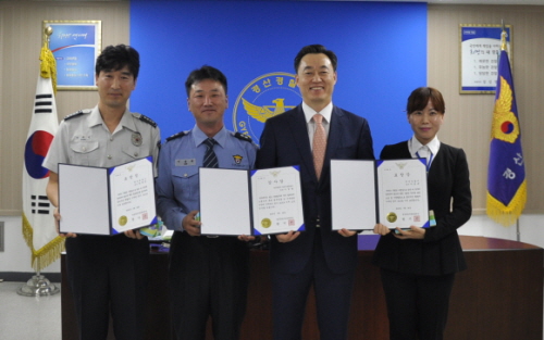권기선 경찰청장, 경산 경찰 표창 정재연·이연규 경사 ..
