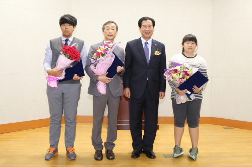 경산시민 독서감상문 대회 시상무학중 김동석·성암초 김보..
