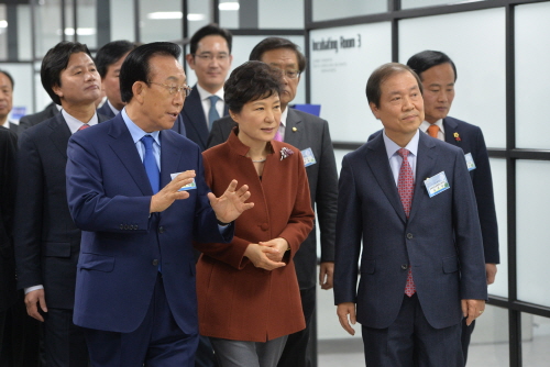 박 대통령 “경북 창조경제의 첨병으로” 경북도, 삼성·..