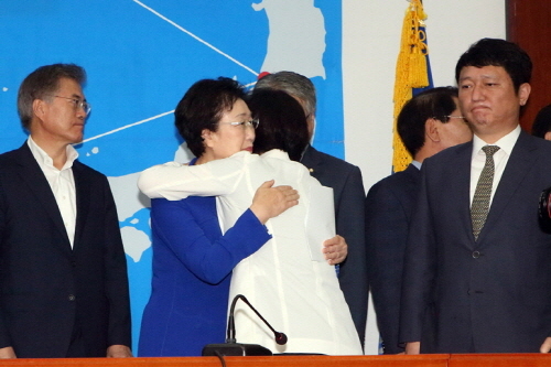첫 여성총리 한명숙 결국 실형 대법원 20일 원심 확정..
