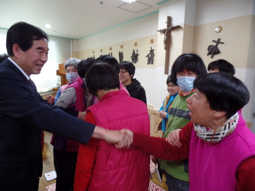 최 시장, 관내 사회복지시설 위문 방문 입소자 불편사항..