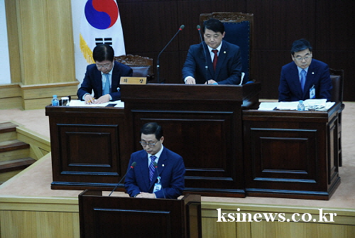 업무 떠넘기기, “엄중 문책하겠다” [시정질문에 대한 ..