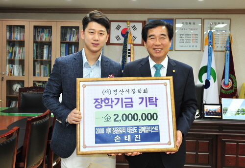 “정든 고향 후보들에게 도움 되고파” 베이징올림픽 金 ..