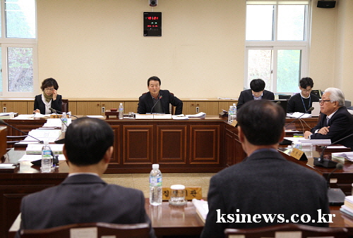 예결위 운영...2회 추경예산안 심사  “경상경비 최소..