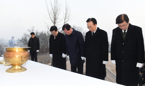 경북도, 2017 힘찬 출발!김관용 지사 “생활현장 챙..