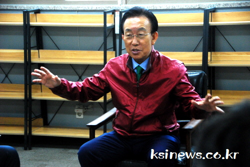 김관용 지사, 경선 막바지 ‘현장행보’ 경산 4차산업 ..