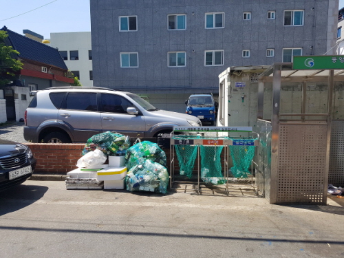 재활용품 분리수거대 시범 설치 ‘효과’ 거점수거장소에 ..