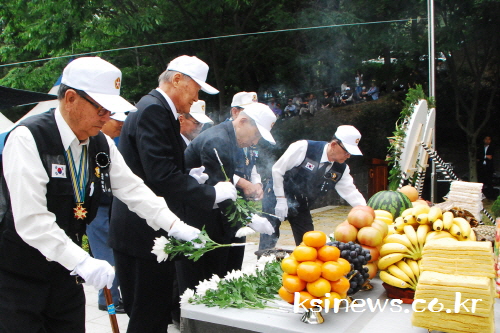 경산시, 제62회 현충일 추념식 거행 시민 700여명 ..