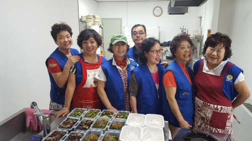 ‘손맛으로 전하는 따뜻한 나눔’ 바르게살기 서부1동위원..