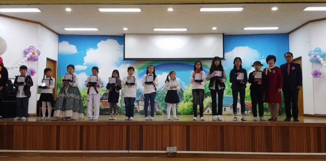 ‘할매·할배부터 손주까지 모두 동문’
