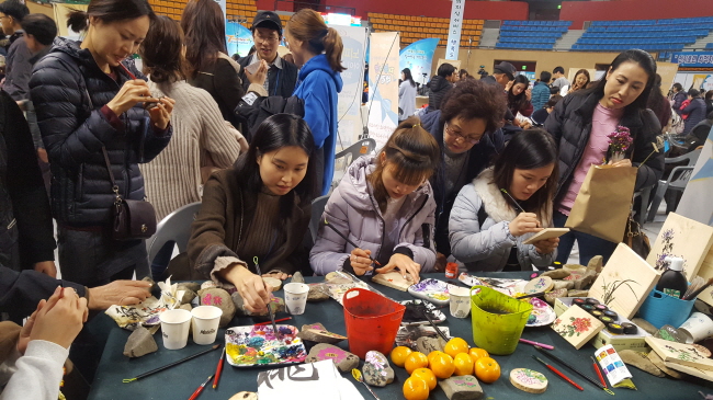 한국전쟁 참전국 유학생 “경산 바로 알자”