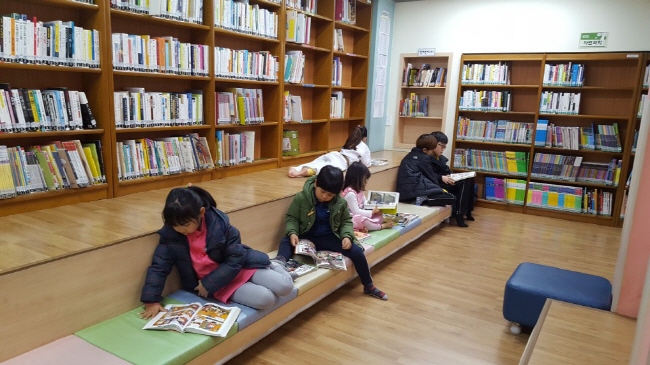 경산시립도서관, 이용자 편의 위해 조례 개정