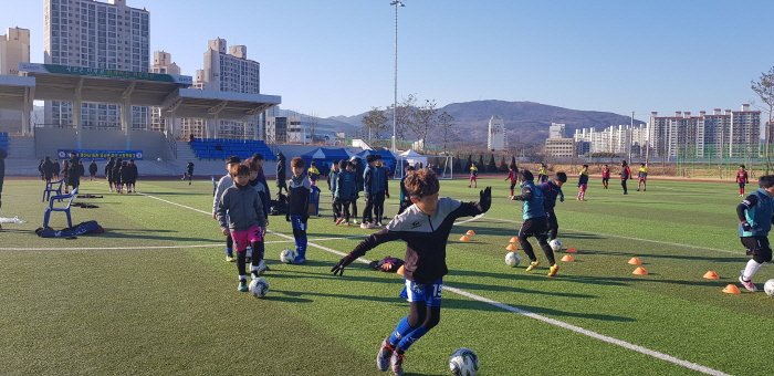 ‘경산 동계 스토브리그’ 축구 꿈나무 희망 키우다!