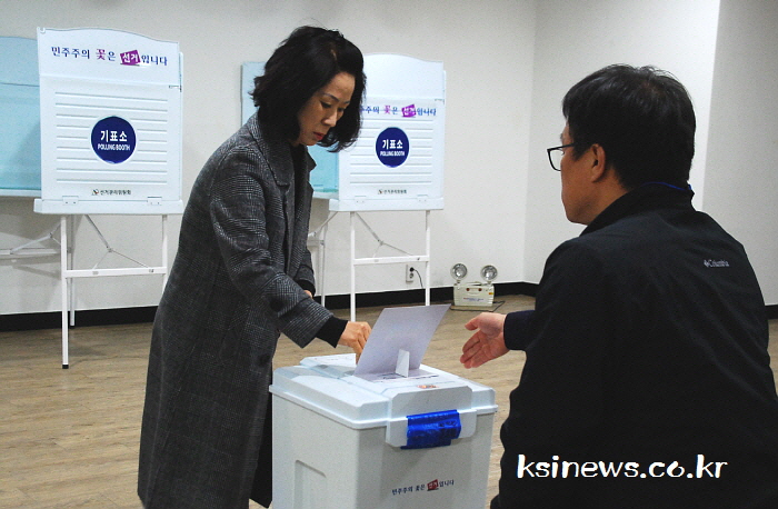조합장선거 투표 시작...저녁 8시께 당선자 윤곽