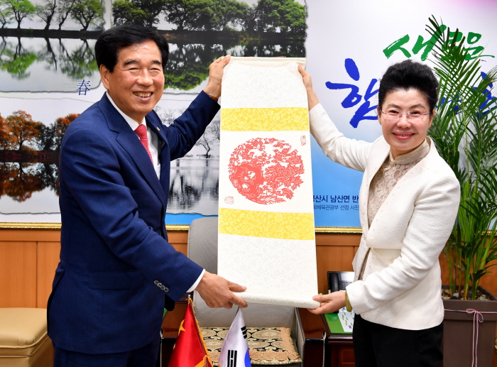 中 닝샤후이족자치구 부주석 일행 경산 방문